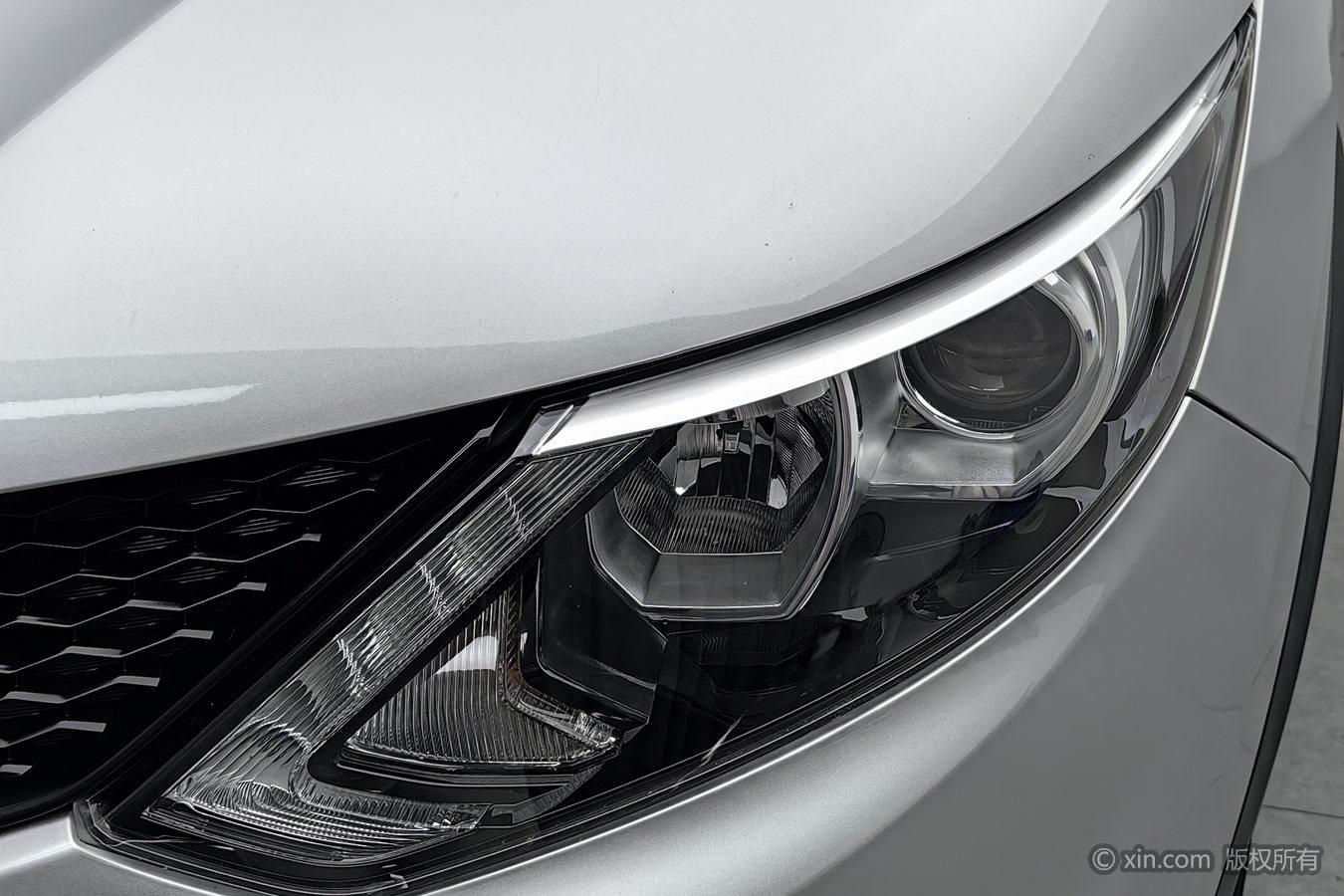 Nissan Qashqai 2017 2.0L CVT Luxury V