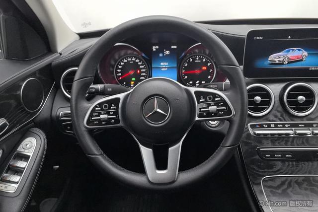 Mercedes-Benz C-Class 2019 C 180 L — фото 14