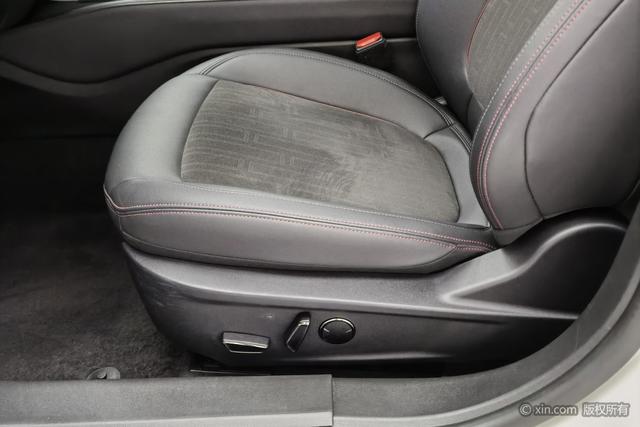 Ford Mondeo 2023 Eco Boost 180 — фото 11