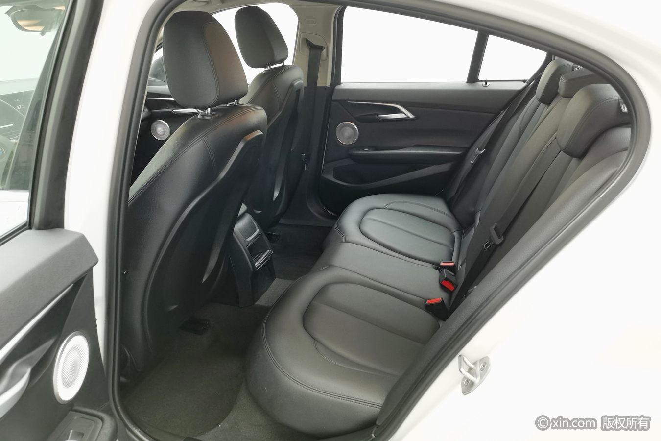 BMW 1 series id 4438097 из Китая 9
