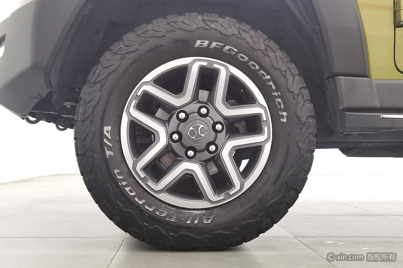BAIC BJ40 2016 40L 2.3T AT Premium