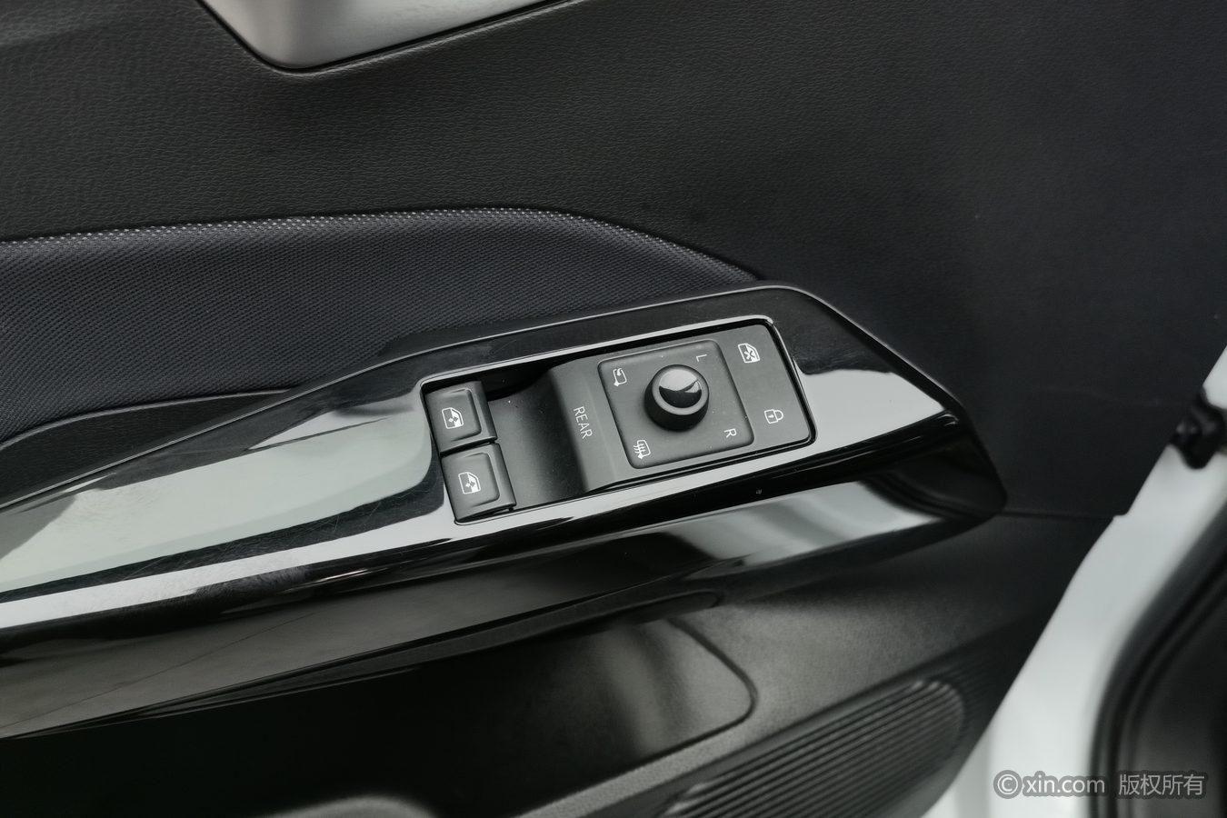 Volkswagen ID.3 2023 Белый из Китая
