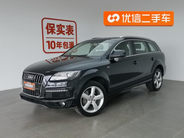 Audi Q7 2013 года выпуска