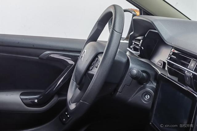 Citroen C3-XR id 3810457 из Китая 9