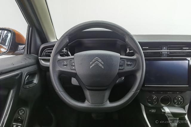 Citroen C3-XR id 3810457 из Китая 14