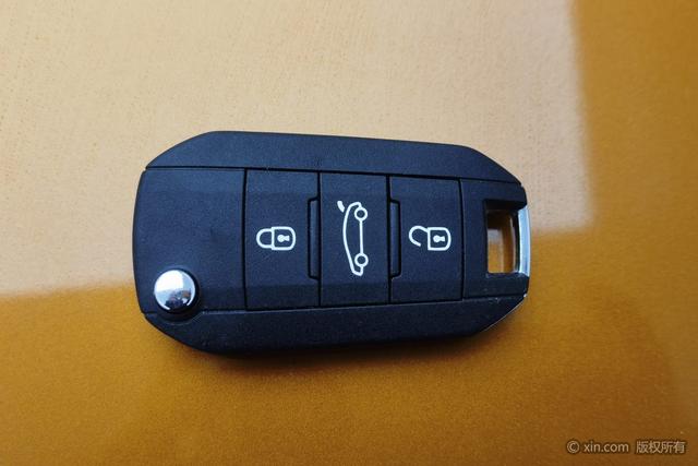 Citroen C3-XR id 3810457 из Китая 19