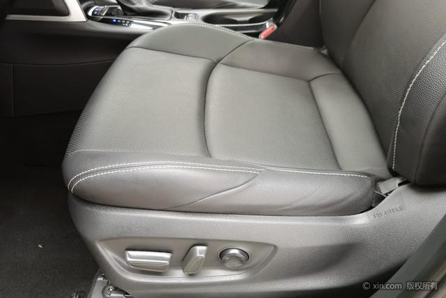 Toyota Frontlander 2022 2.0 L CVT PLUS — фото 18