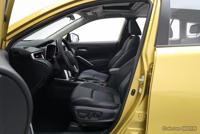 Toyota Frontlander 2022 2.0 L CVT PLUS — фото 17