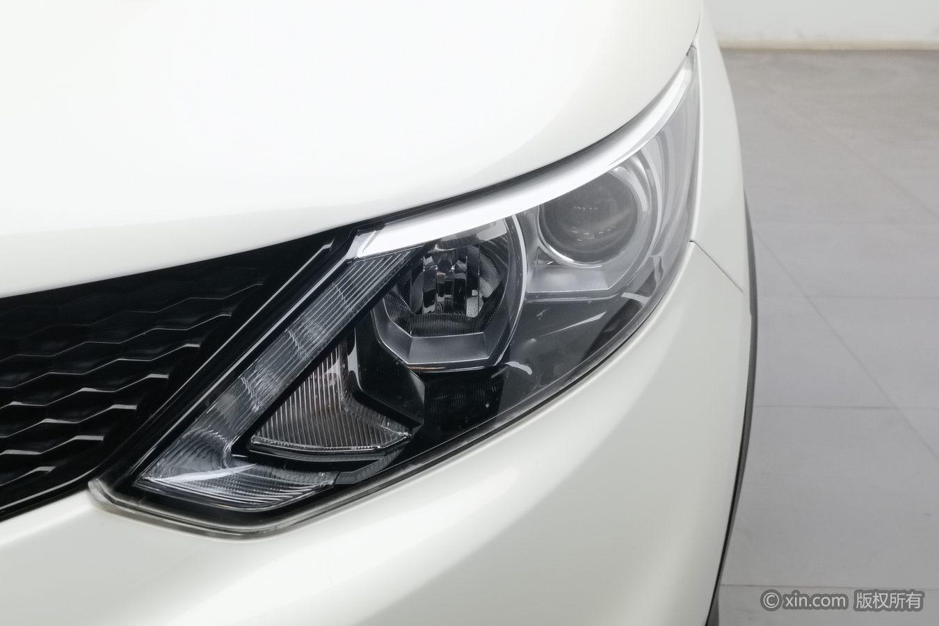 Nissan Qashqai 2017 2.0L CVT Luxury V