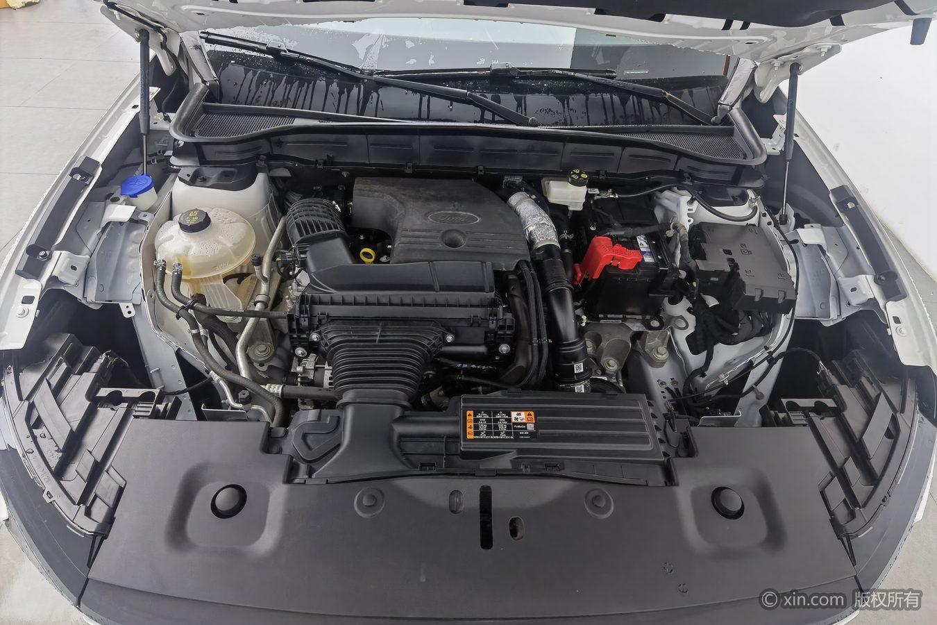 Ford Edge 2023 L 2.0T EcoBoost мест Fashion