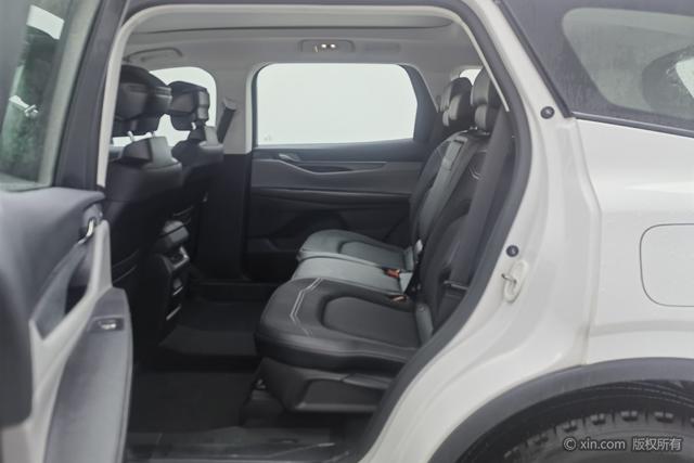 Ford Edge 2023 L 2.0 T Eco Boost 2 WD — фото 20