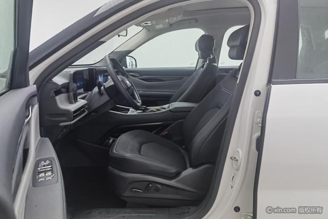 Ford Edge 2023 L 2.0 T Eco Boost 2 WD — фото 18