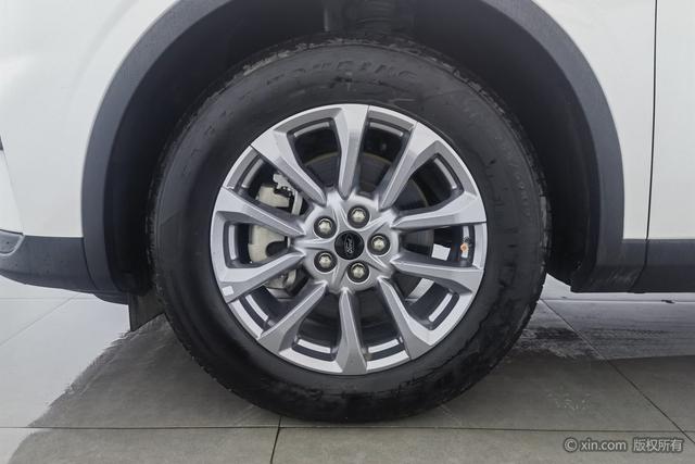Ford Edge 2023 L 2.0 T Eco Boost 2 WD — фото 8