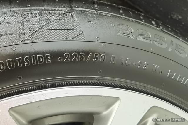 BMW X1 id 3804948 из Китая 7