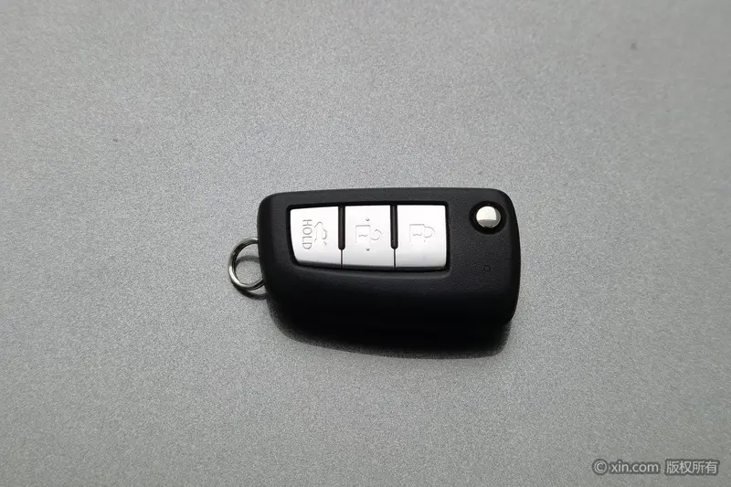 Nissan Sylphy 1.6L XE CVT комфорт — фото 7