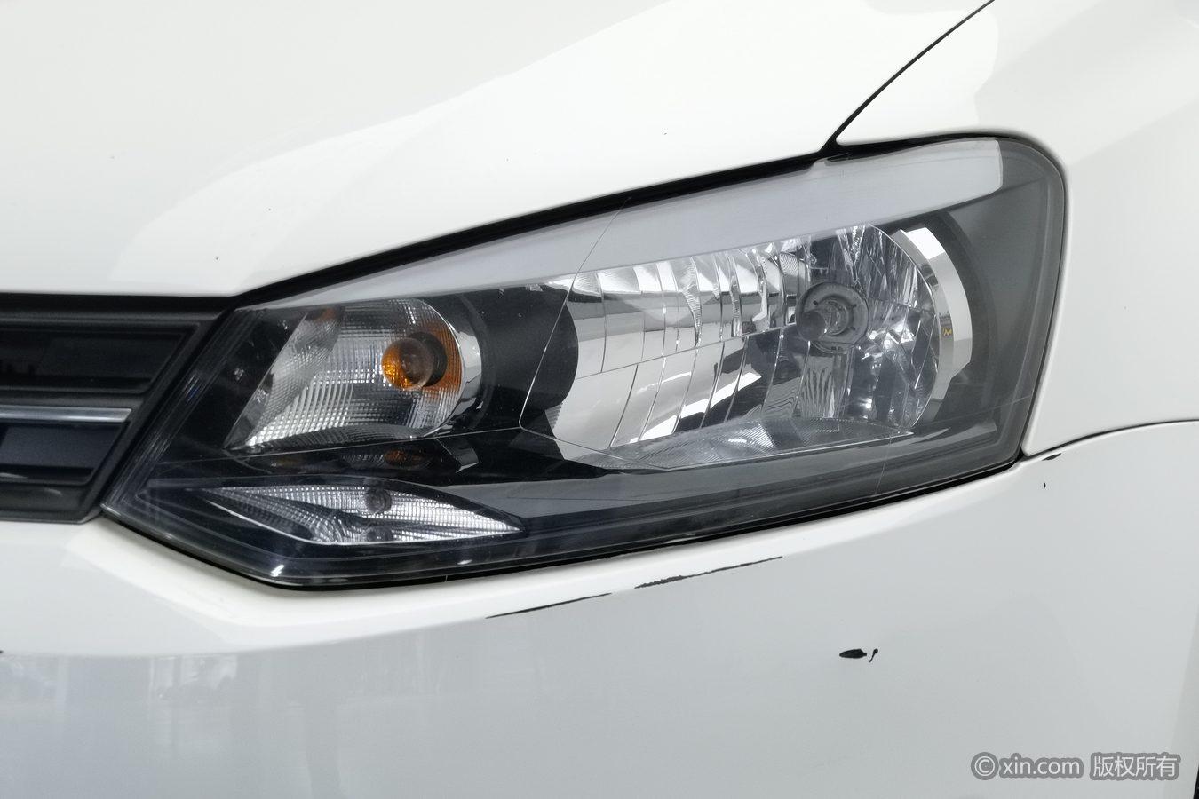 Volkswagen Polo 2013 1.4L MT