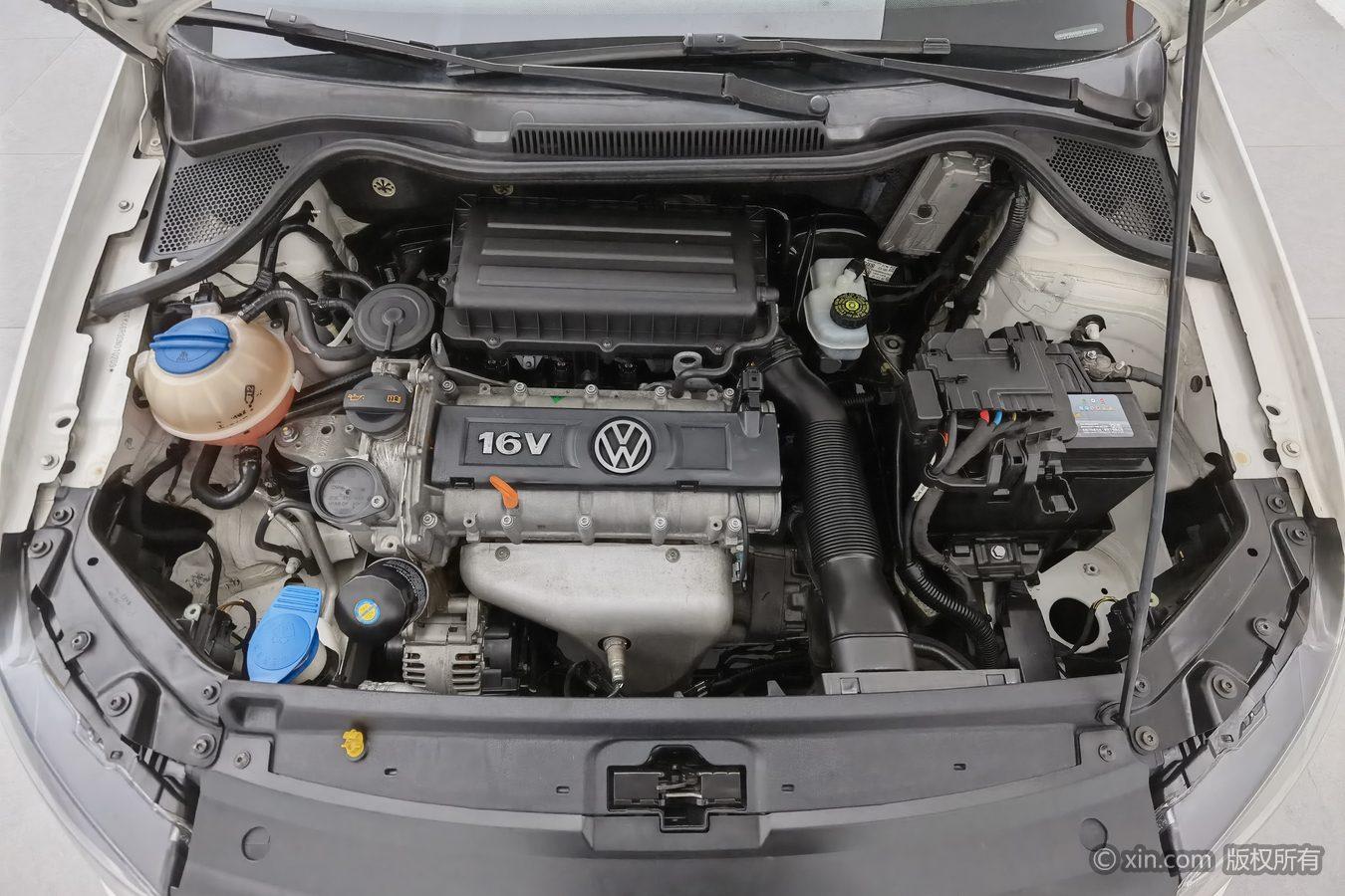 Volkswagen Polo 2013 1.4L MT