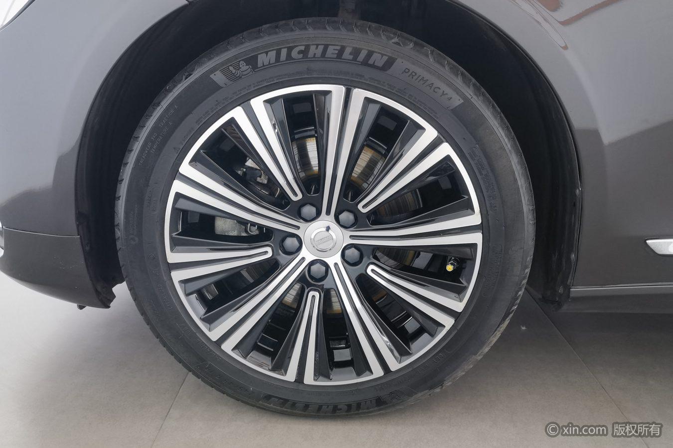 Volvo S90 2021 B5 Luxury