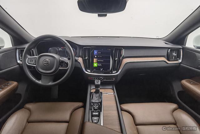 Volvo S60 2021 T 4 — фото 12
