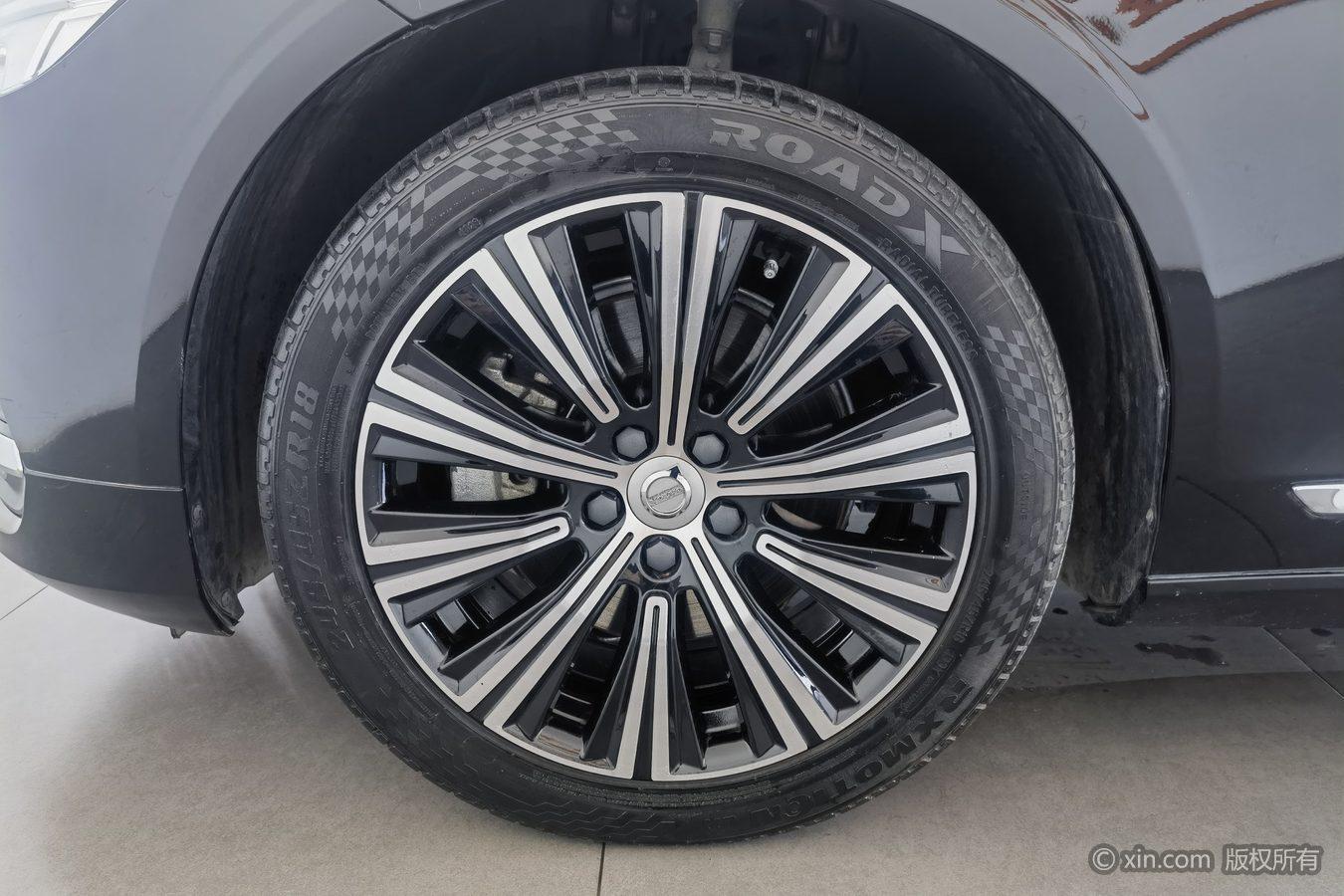 Volvo S90 2022 B5 Luxury