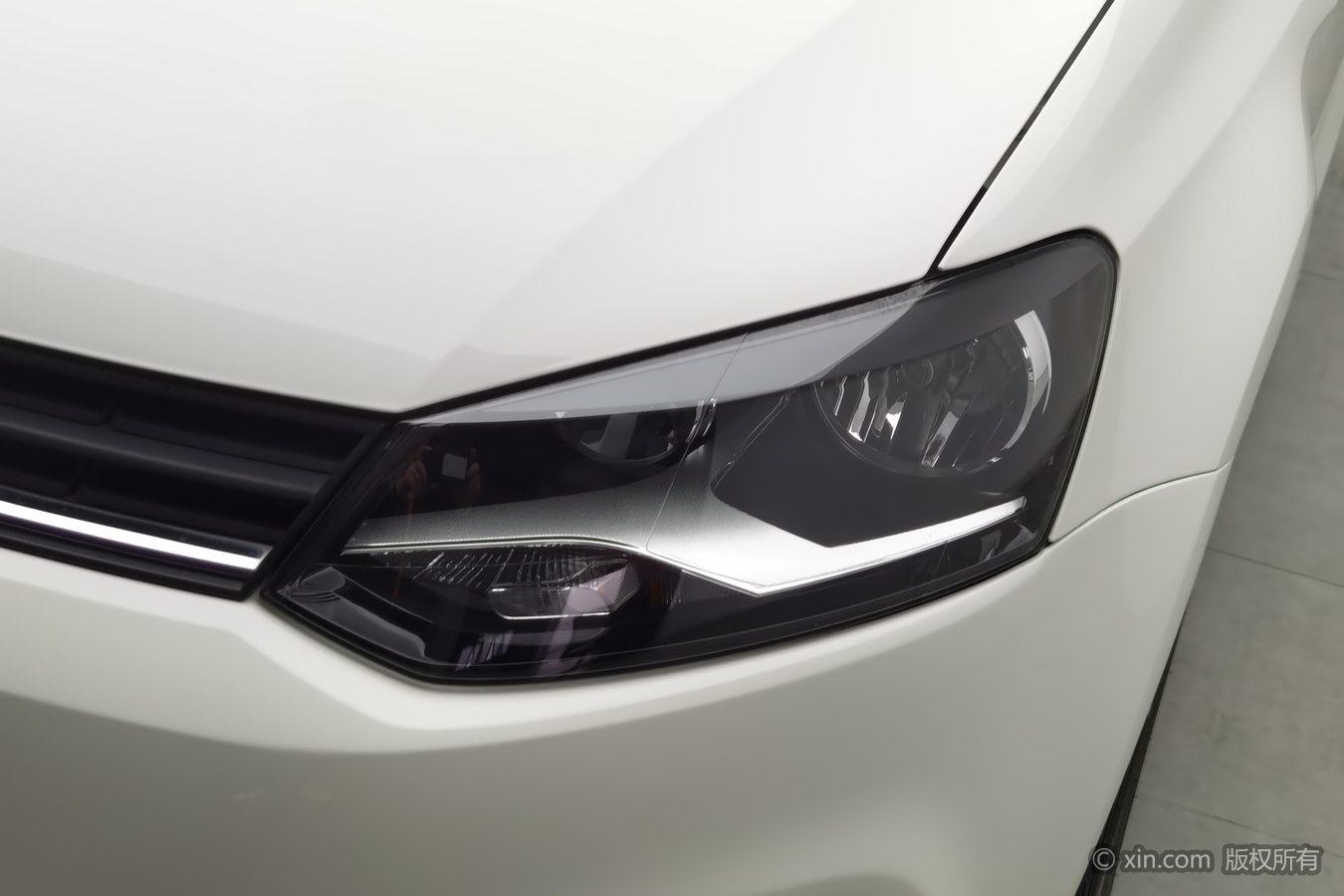 Volkswagen Polo 2018 1.5L AT