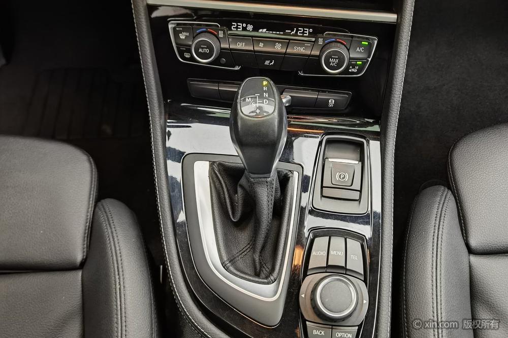 BMW 2 Series Active Tourer, фото 15
