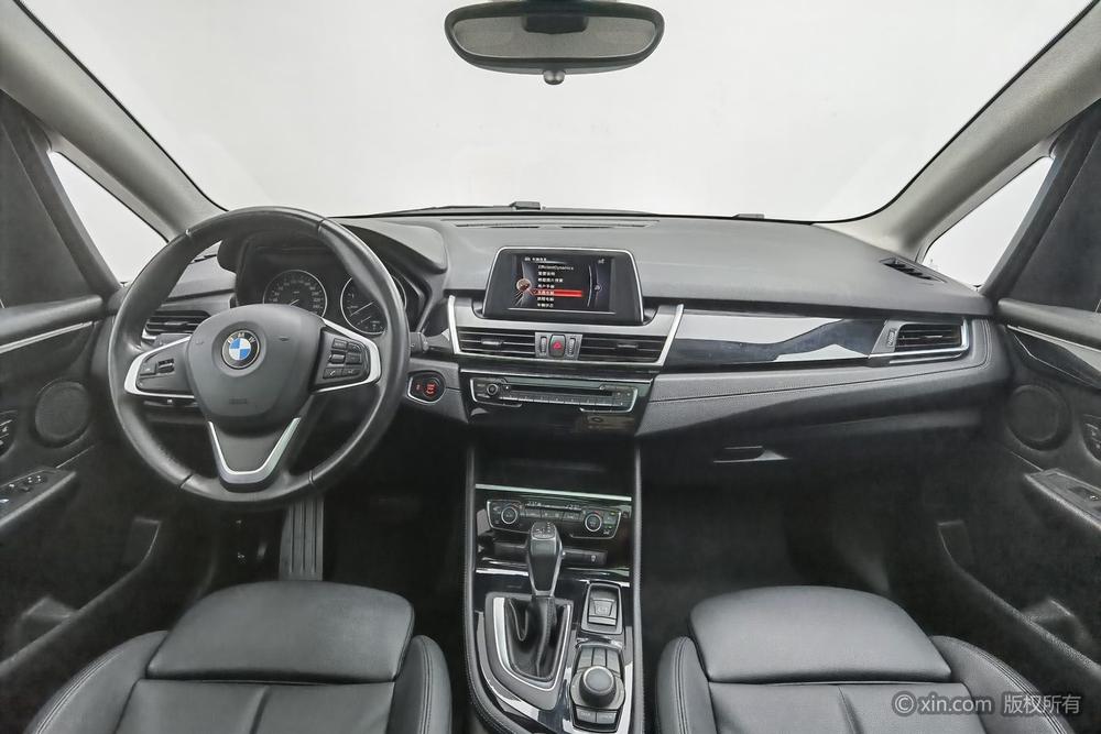 BMW 2 Series Active Tourer, фото 12