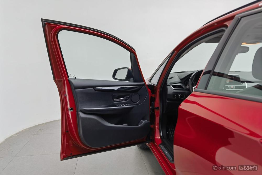 BMW 2 Series Active Tourer, фото 21