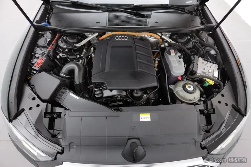 Audi A6L 55 TFSIe quattro — фото 6