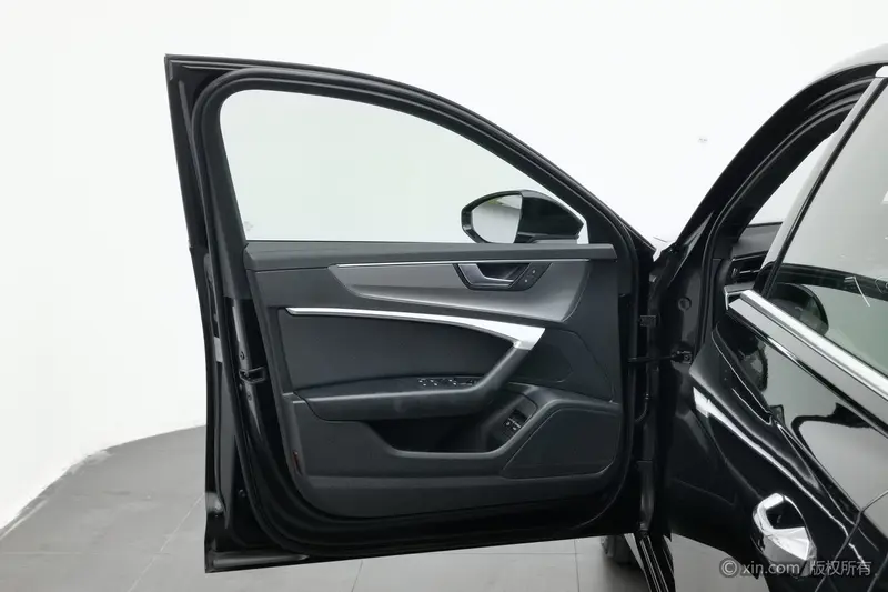 Audi A6L 55 TFSIe quattro — фото 17