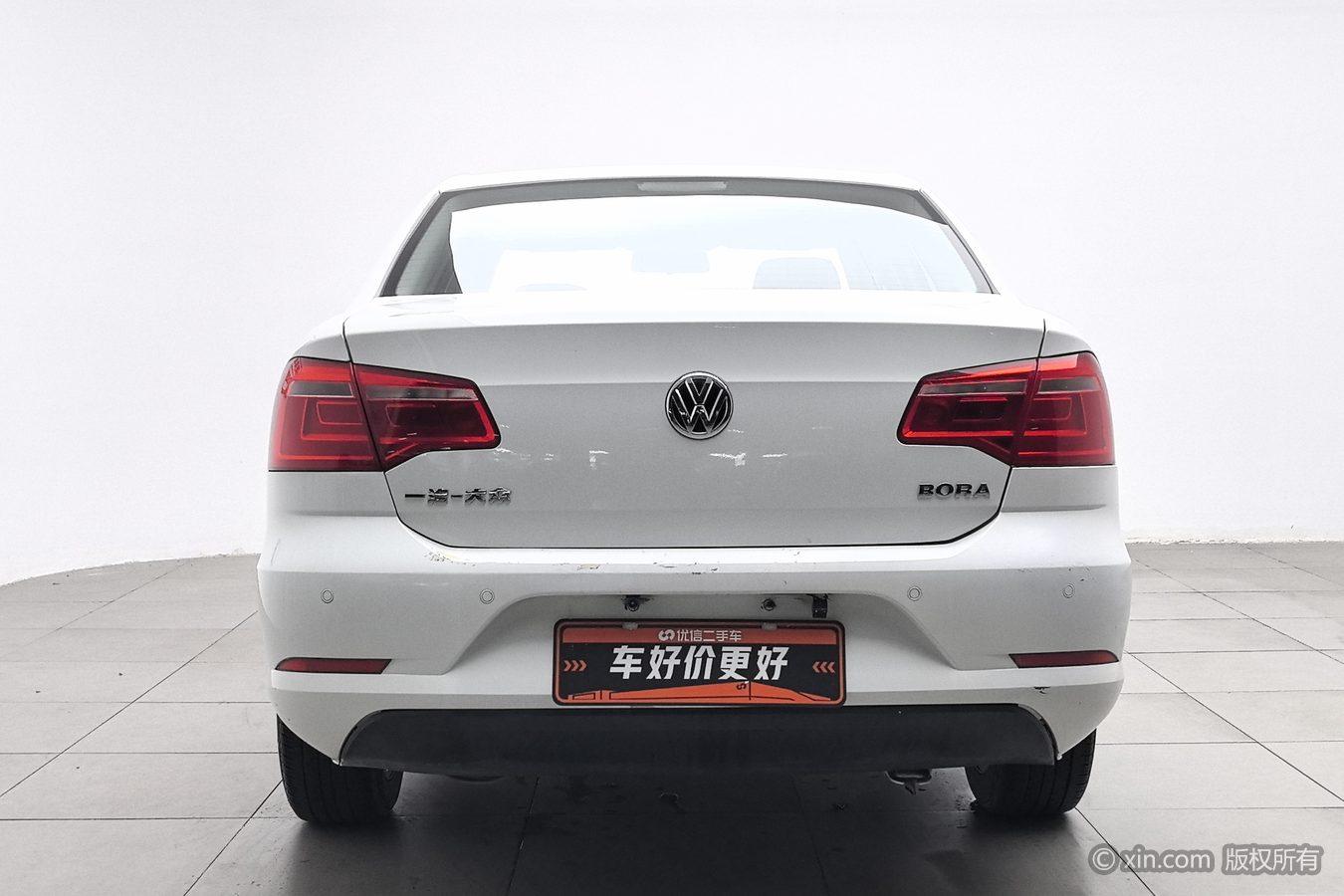 Volkswagen Bora 2014 1.6L MT Comfort