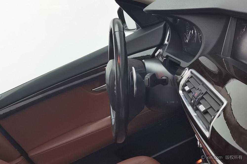 BMW 5 Series GT, фото 23