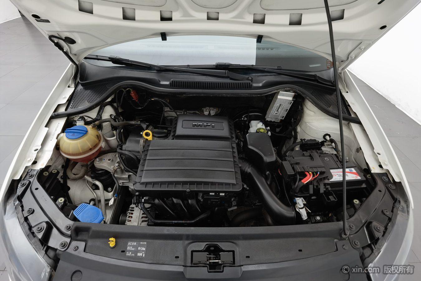 Volkswagen Polo 2016 1.4L AT