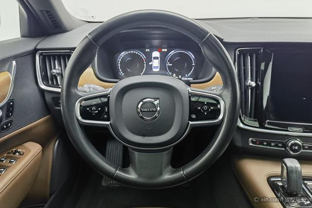 Volvo S90 PHEV 2021 Белый из Китая, фото 6