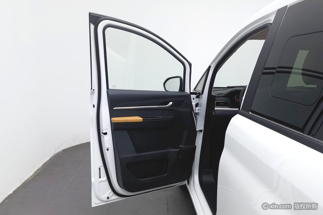 BAW rui sheng wang pai M7 2025 2.0L Люкс МКПП zhang zhou 7 seats