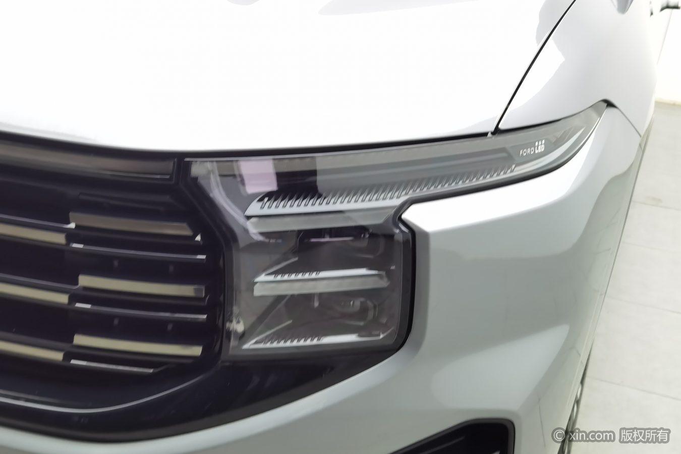 Ford Edge 2023 L 2.0T EcoBoost мест