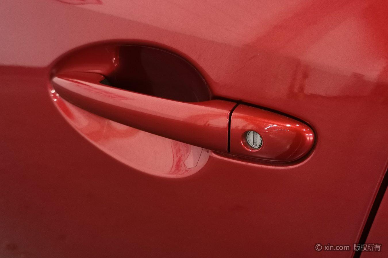 Mazda Atenza 2017 2.0L Luxury