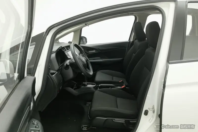 Honda Fit — фото 12