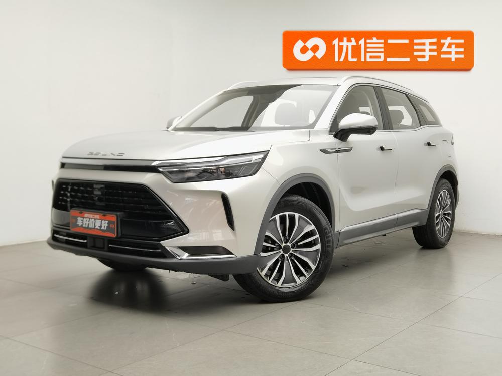 BAIC X7