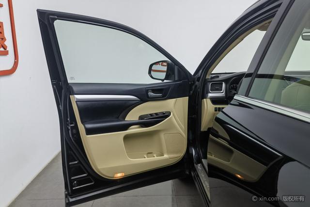 Toyota Highlander id 4273884 из Китая 14