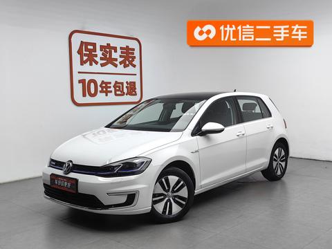 Volkswagen Golf ·
