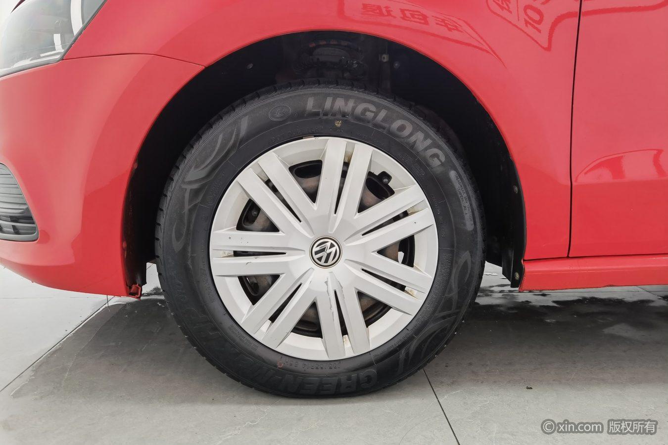 Volkswagen Polo 2014 1.4L MT