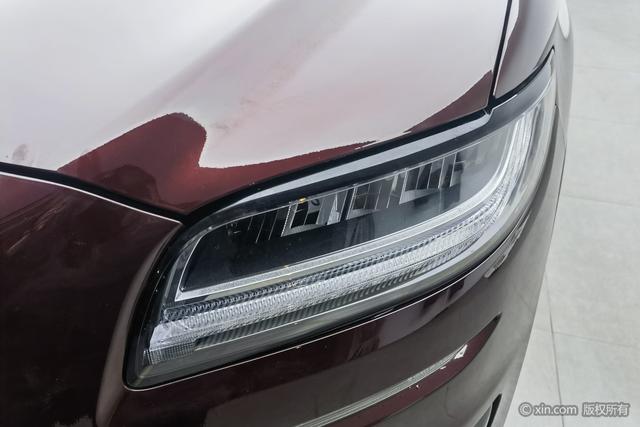 Lincoln Navigator (import) 2019 Красный из Китая, фото 5