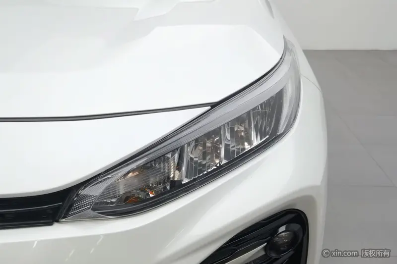 Toyota Wildlander — фото 5