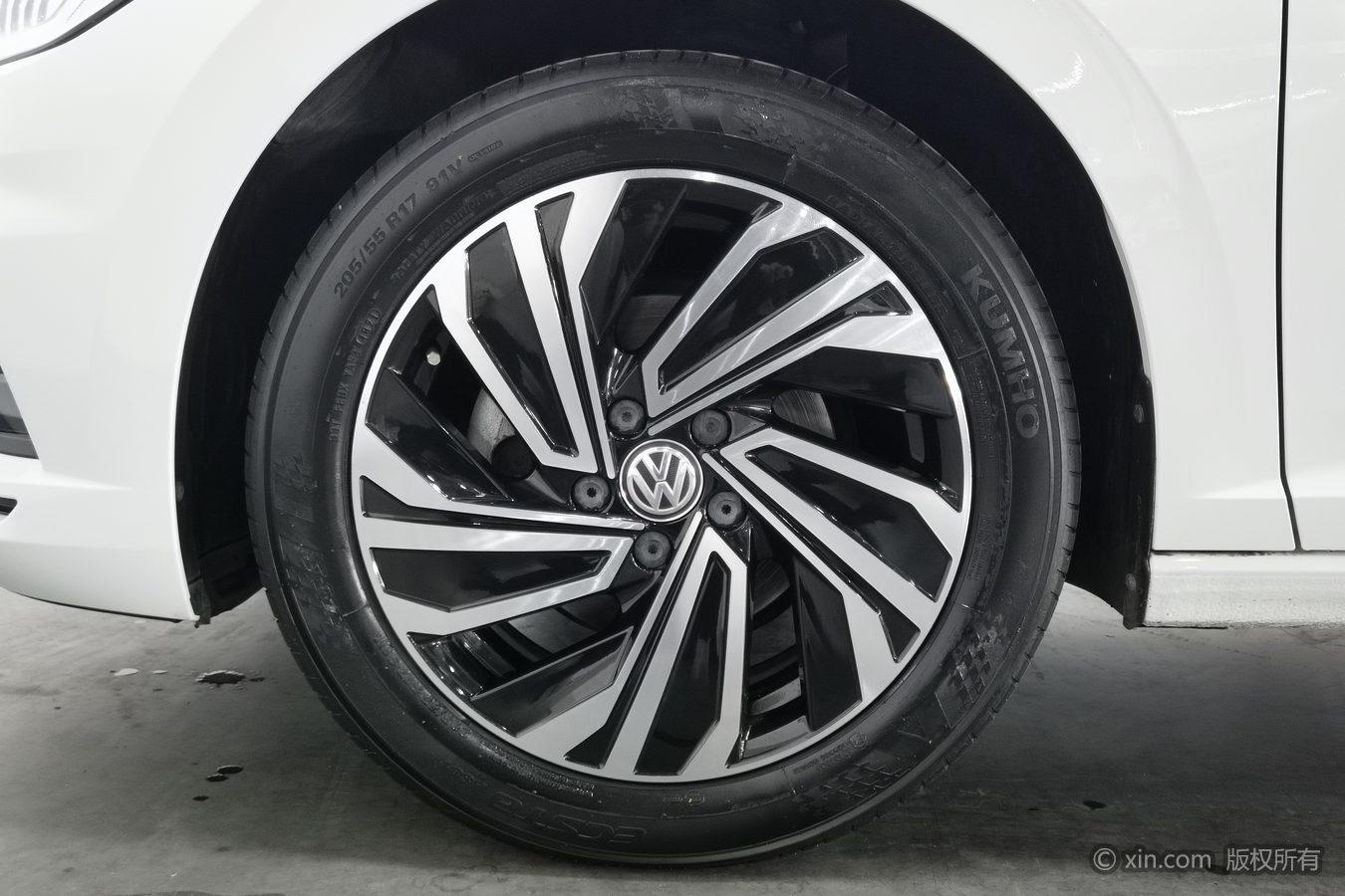 Volkswagen Sagitar 2021 200TSI DSG