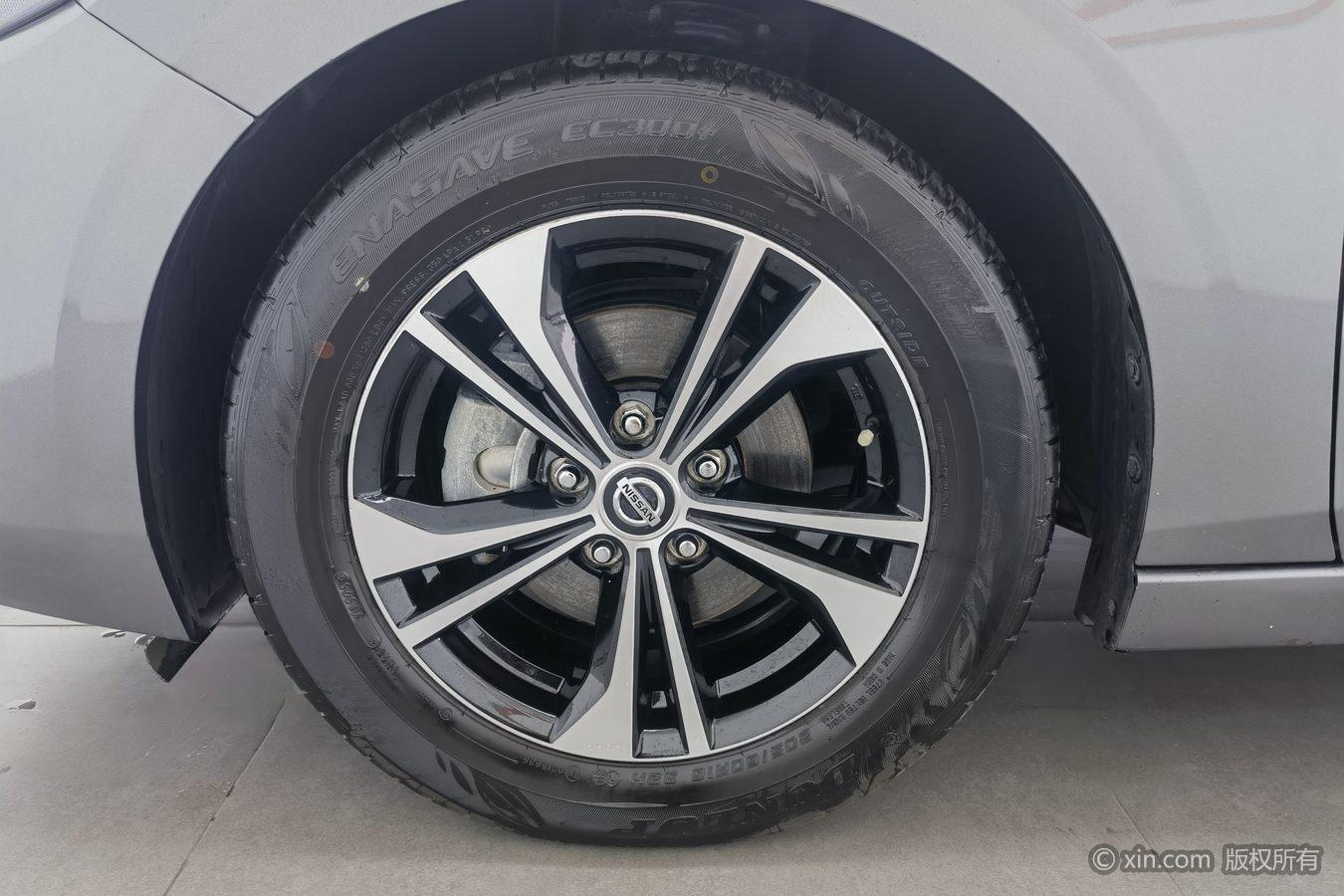 Nissan Xuan Yi 2020 Темно-серый из Китая, фото 3