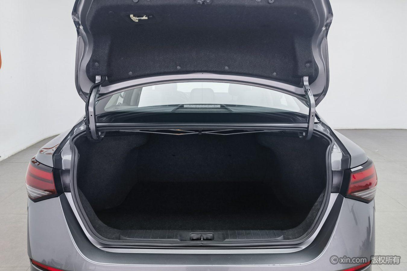 Nissan Xuan Yi id 4479364 из Китая 7