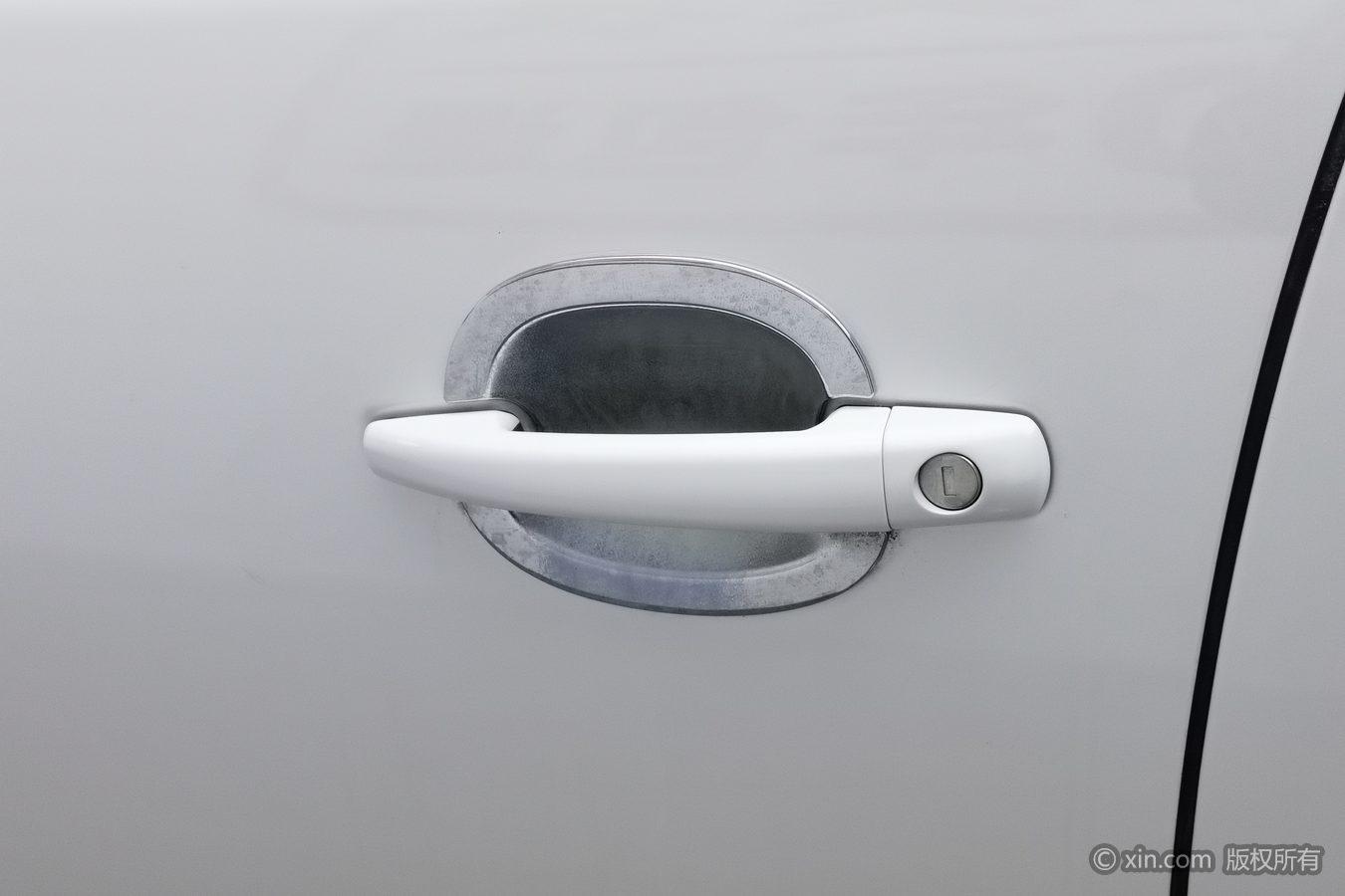 Peugeot 3008 2015 2.0L AT