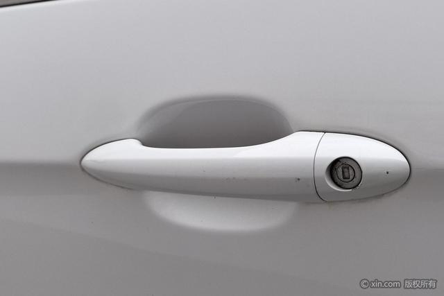Chery Arrizo 5 2016 1.5 L CVT — фото 10