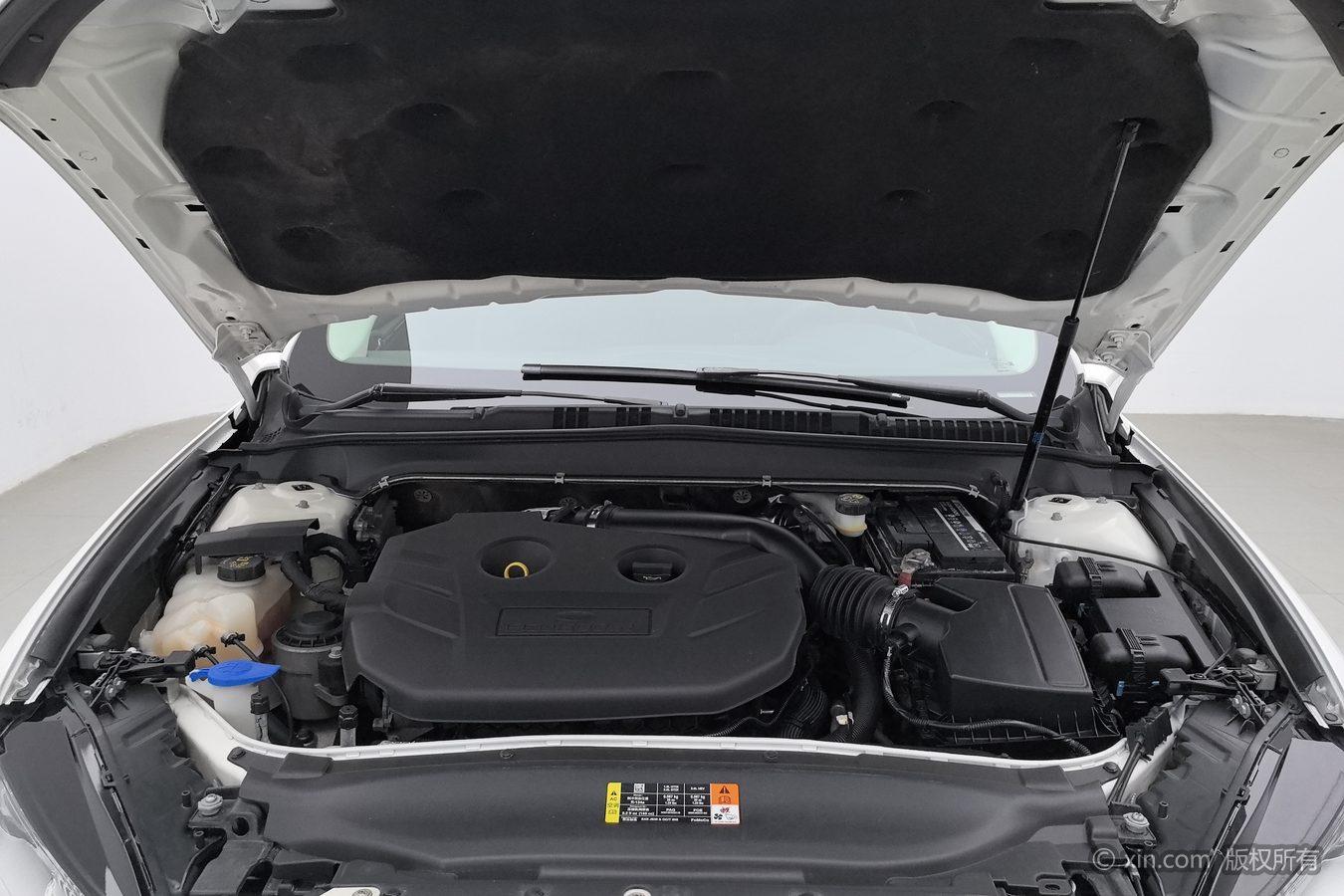 Ford Mondeo 2013 2.0L GTDi200 Luxury
